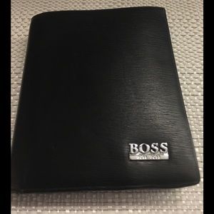 Boss Hugo Boss Wallet🧳🧳🧳🧳🧳🧳🧳🧳🧳🧳🧳🧳🧳🧳
